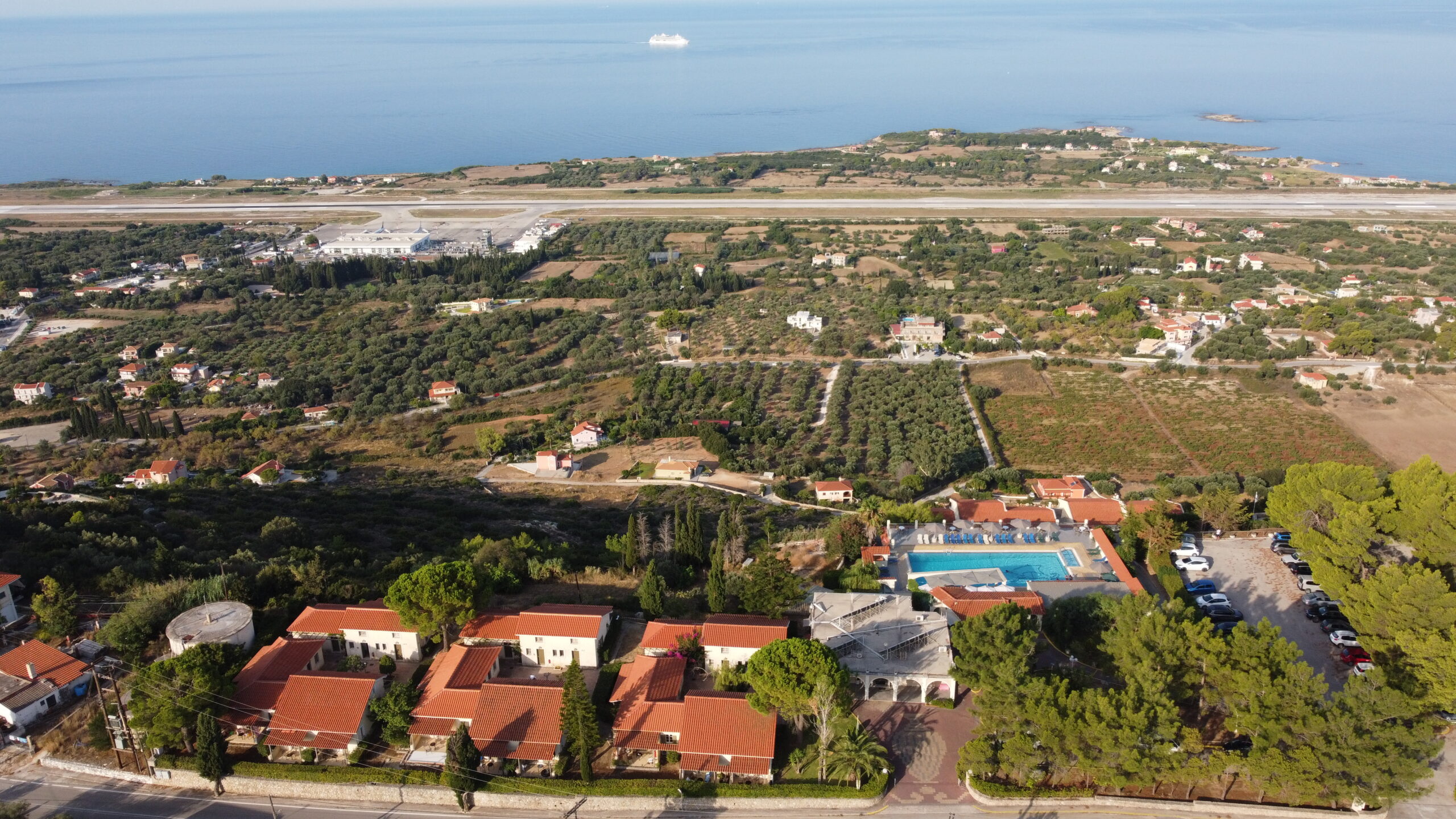 Mouikis Sun Village | Kefalonia Hotel for families and couples