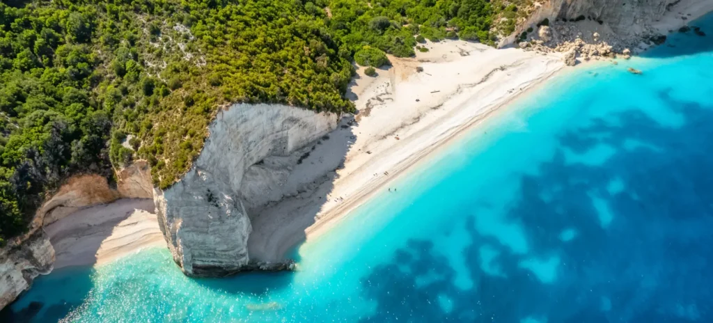 fteri beach kefalonia travelguidekefalonia.gr
