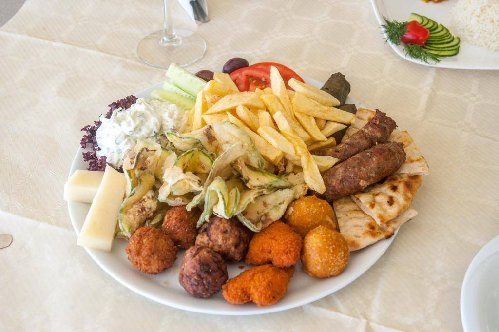 restaurant mouikis3